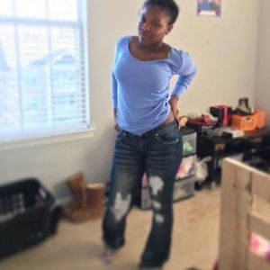 Meet your Posher, Donyea